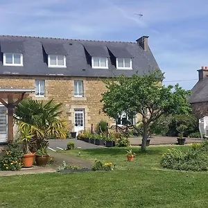Le Relais De Launay Hotel Ploubazlanec